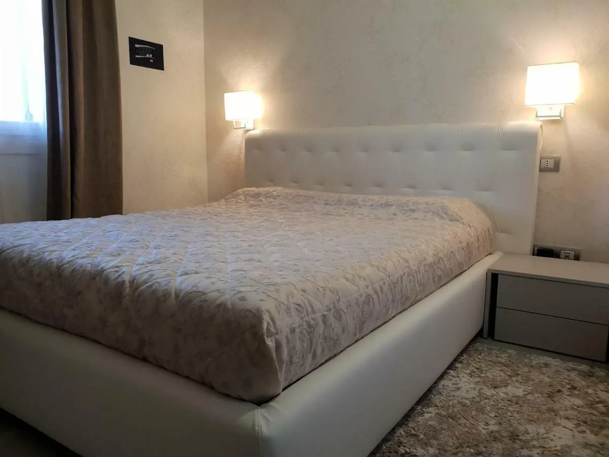 Sirmione Park View Luxury Apartments
