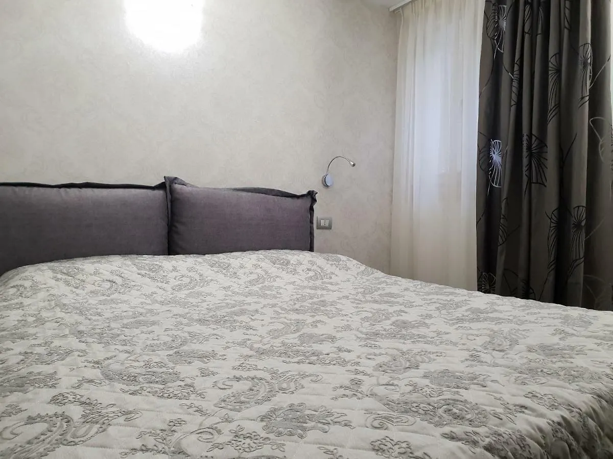 Sirmione Park View Luxury Apartments