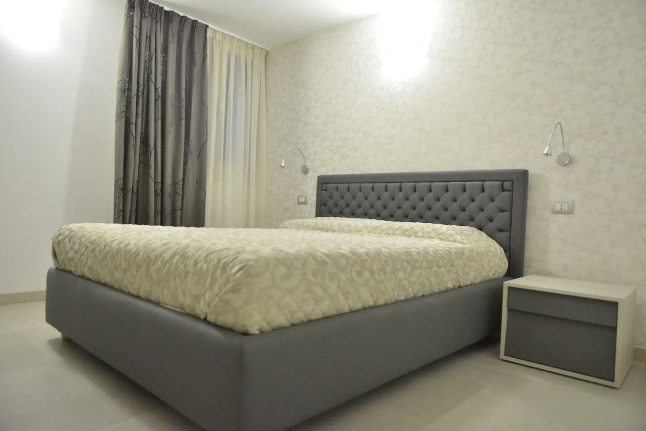 Sirmione Park View Luxury Apartments Włochy